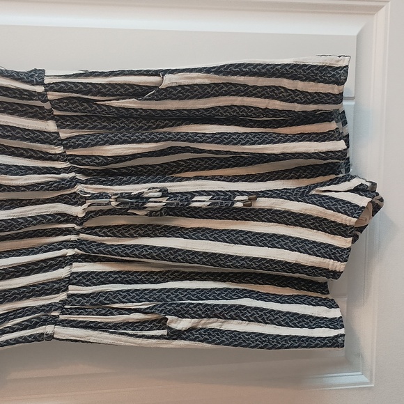 Universal Thread Romper - Picture 5 of 9